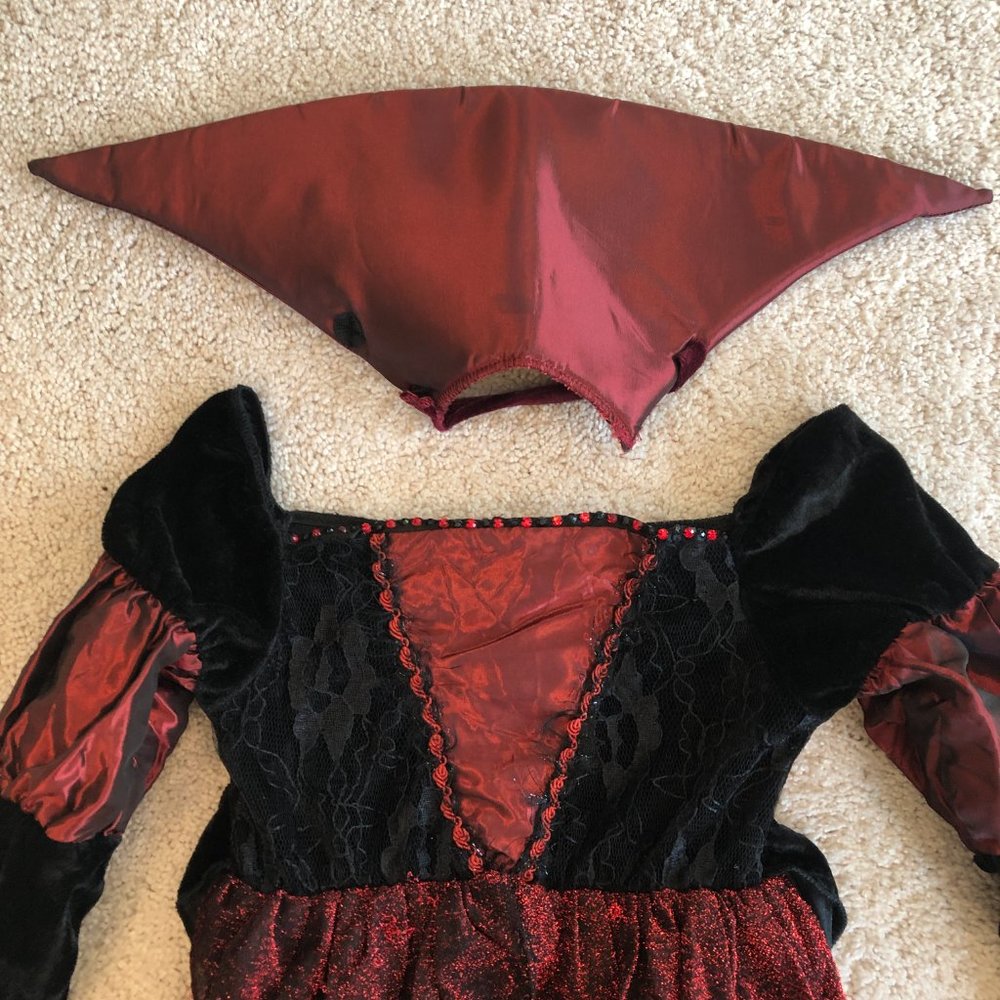 Disguise Princess Vampira Deluxe Costume Halloween Girls Black Red Velvety Dress - Picture 4 of 10